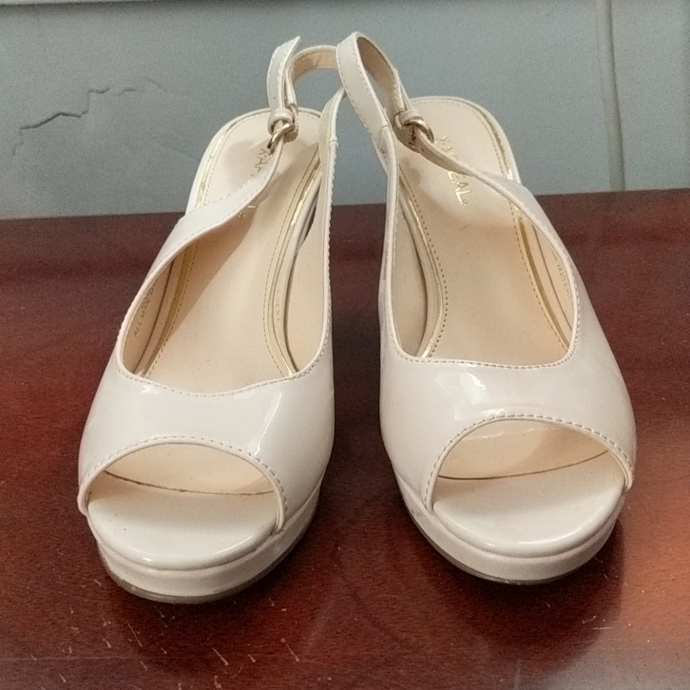 X-Appeal peep toe nude heels